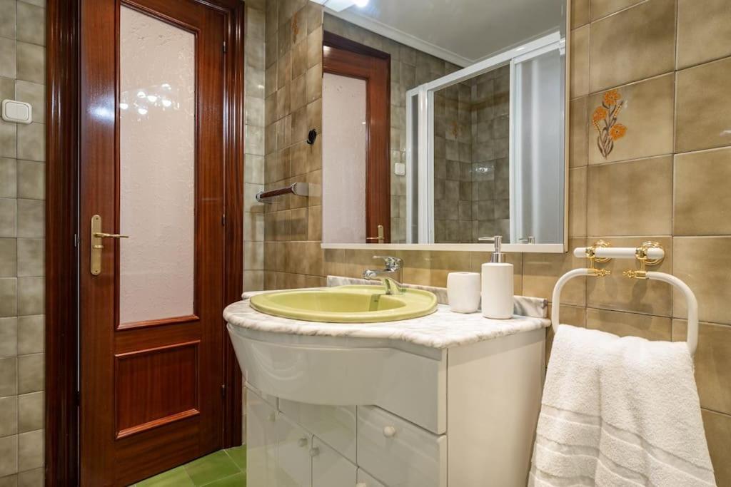 Apartamento Trisquel Gijón Dış mekan fotoğraf